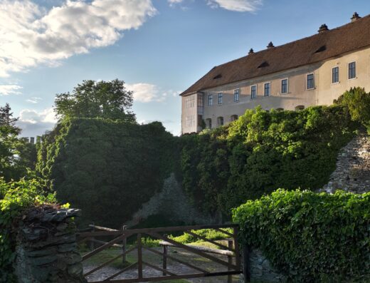 Burg Bernstein