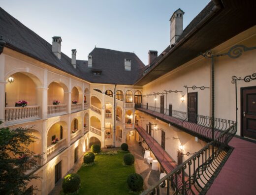 Schloss Obermayerhofen